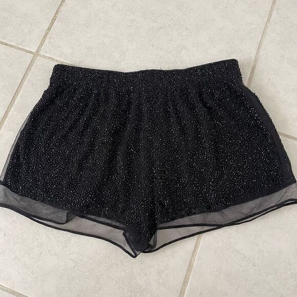 Diane von Furstenberg Waslia Beaded Mesh Shorts Size M *flaw* - Picture 6 of 8